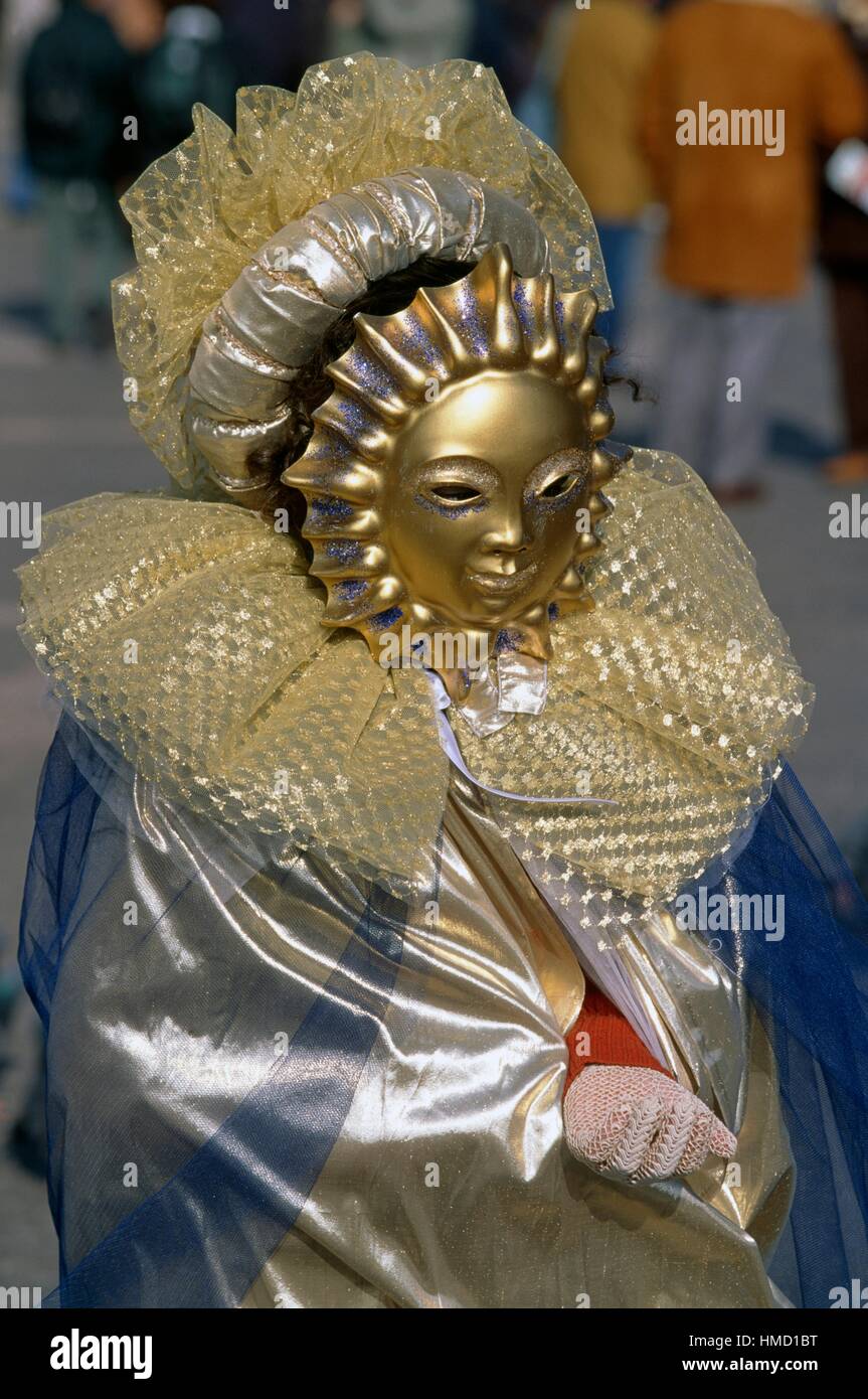 Sonne-Kostüm, Karneval in Venedig, Veneto, Italien Stockfotografie - Alamy