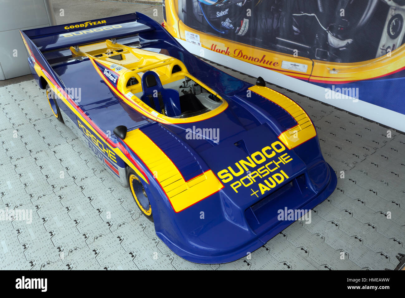 3/4 Luftaufnahme des Jahres 1973, Porsche 917/30 Spyder auf dem Display auf 2016 Silverstone Classic Stockfoto