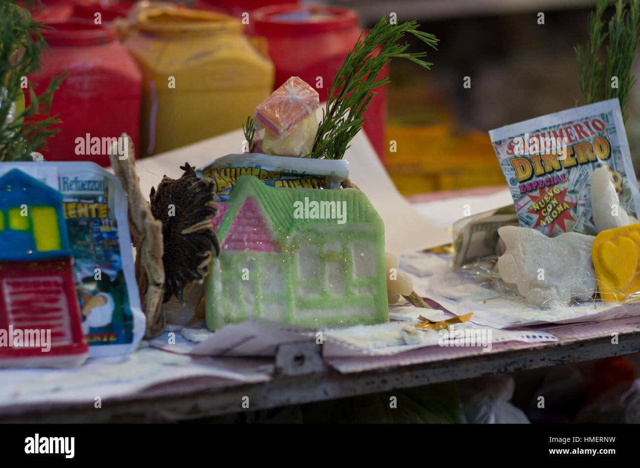 Lama-Föten auf die Hexenmarkt, La Paz, Bolivien, Opfergaben für Pachamama, der Mutter Erde Gottheit zur Verfügung Stockfoto