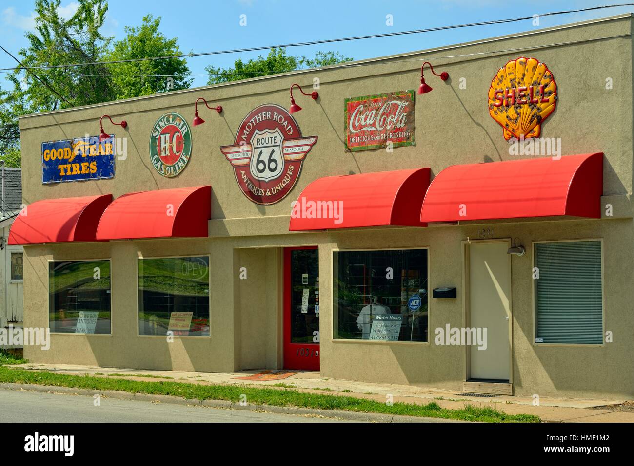 Historische Logos auf ein Schaufenster, Springfield, Missouri, USA Stockfoto