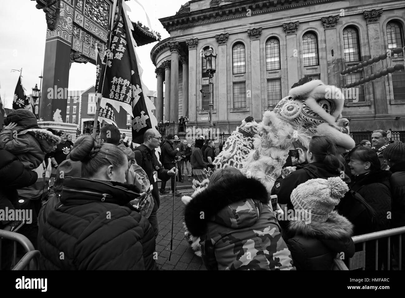 Monochromes Bild des chinesischen Neujahrsfestes in Liverpool UK Stockfoto