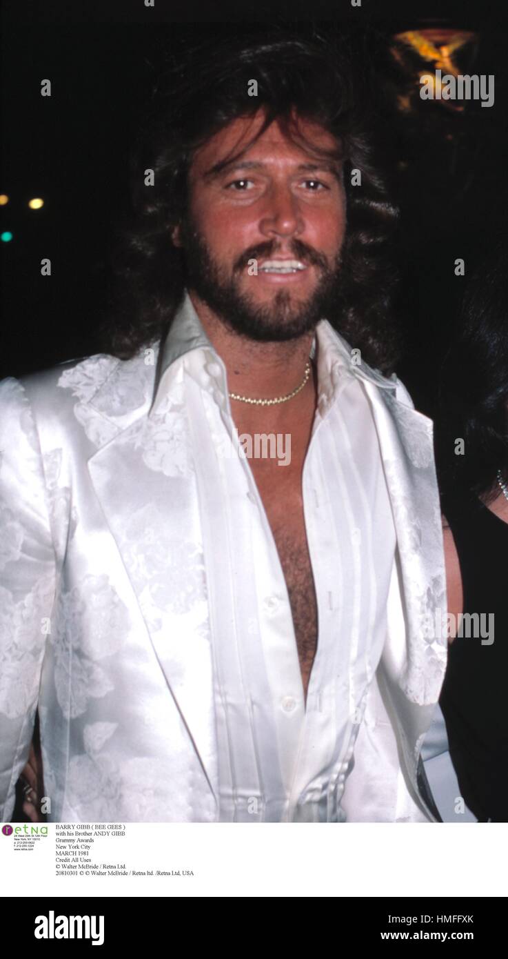 BARRY GIBB (BEE GEES) mit seinem Bruder ANDY GIBB Grammy Awards New York City März 1981 Kredit alle benutzt Stockfoto