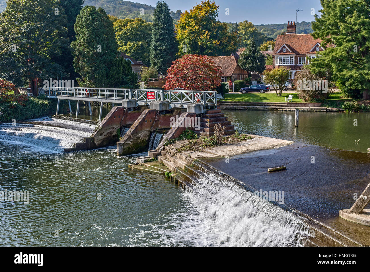 Das Wehr am Goring auf Themse Oxfordshire UK Stockfoto