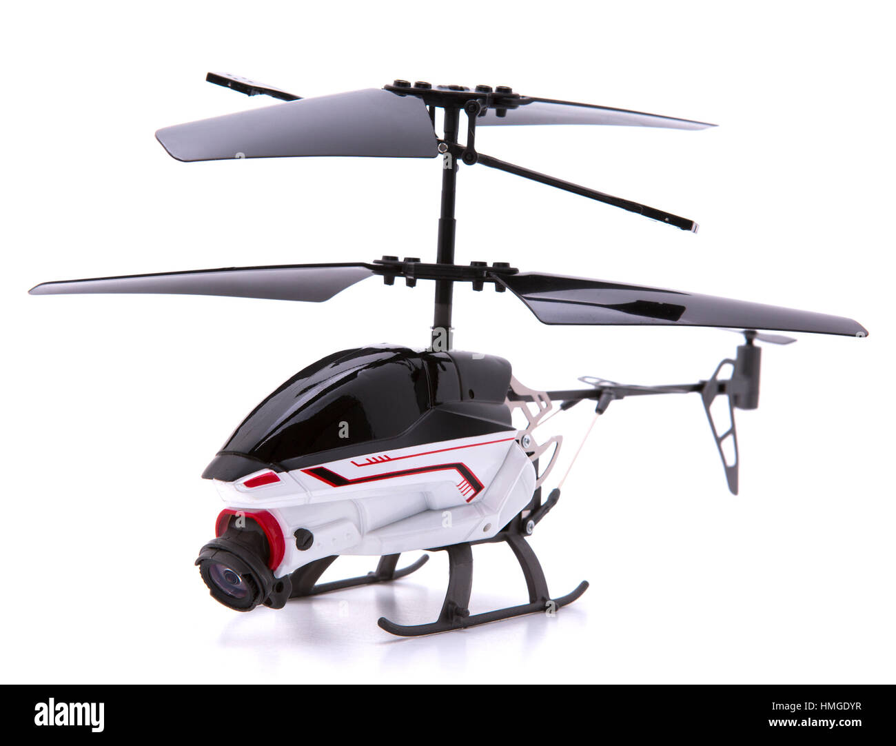 Hubschrauber-Drohne mit Kamera auf weißem Hintergrund Stockfoto