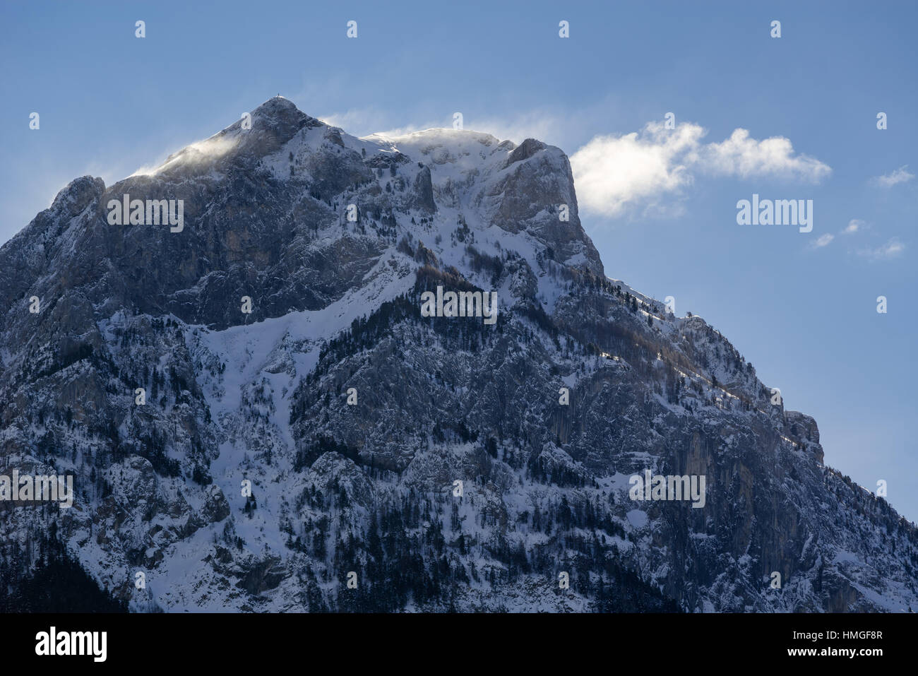 Nordwand des Pic de Morgon (Grand Morgon Peak) im frühen Winter Morgenlicht. Hautes-Alpes, südlichen französischen Alpen, Frankreich Stockfoto