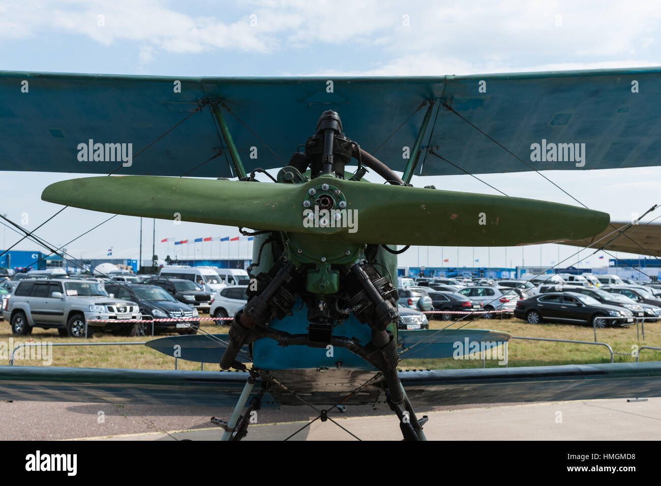 Moskau, Russland - 26. August 2015: 12. internationaler Luft- und Raumfahrtsalon MAKS 2015. Vor dem zweiten Weltkrieg sowjetische Polikarpow Po-2 Trainer, Nachtbomber Stockfoto