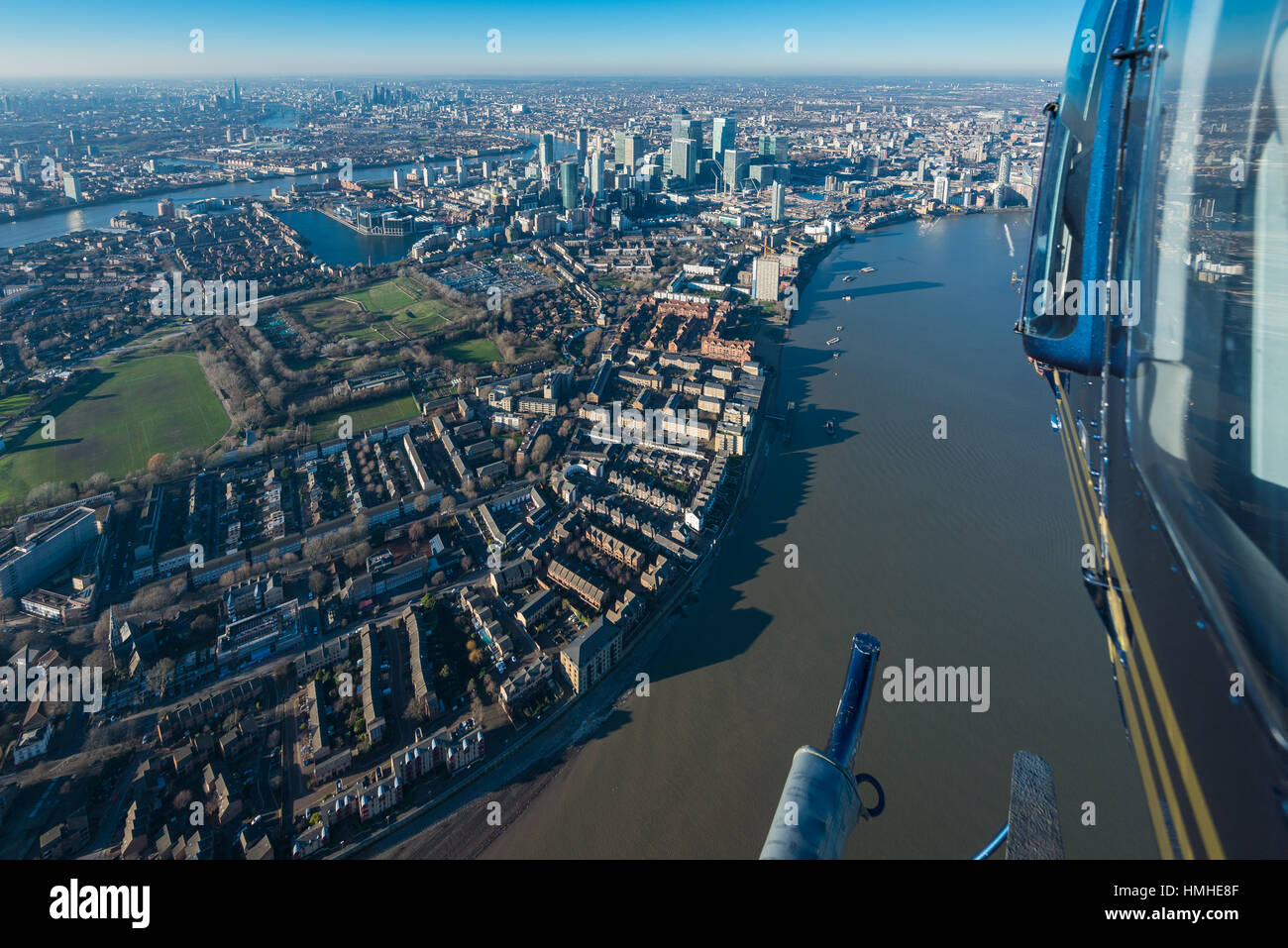 London von oben, Bilder von Canary Wharf in London vom Helikopter aus gesehen Stockfoto