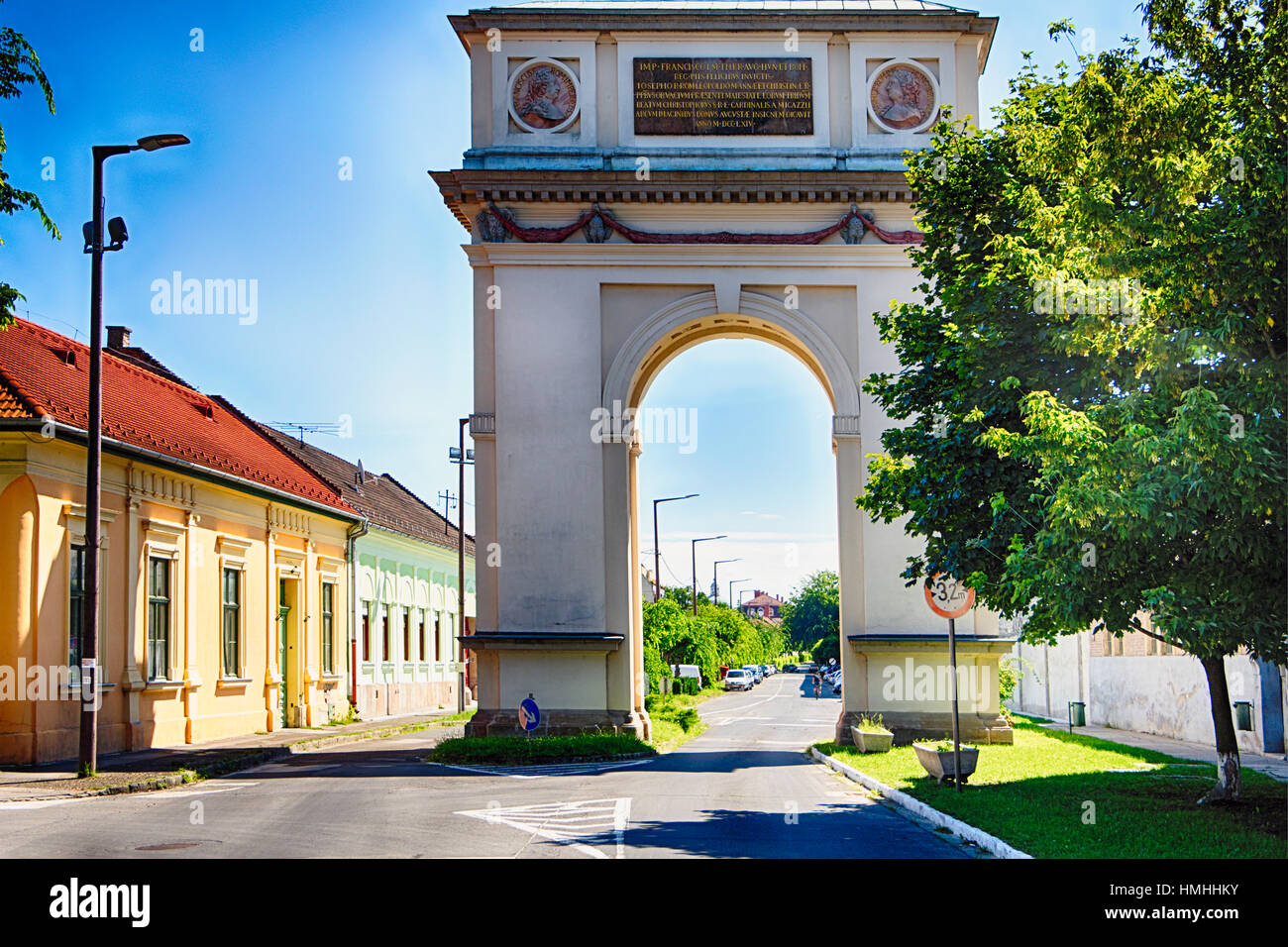 Blick auf Maria Theresia Triumphbogen, Vac Komitat Pest, Ungarn Stockfoto