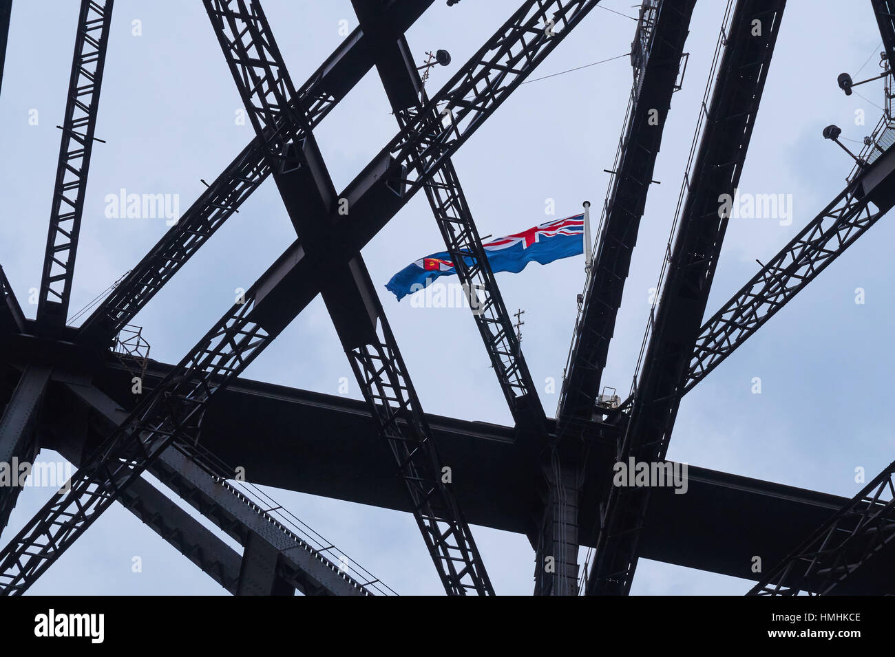 Detail der australischen Flagge auf dem Gipfel der Sydney Harbour bridge Stockfoto
