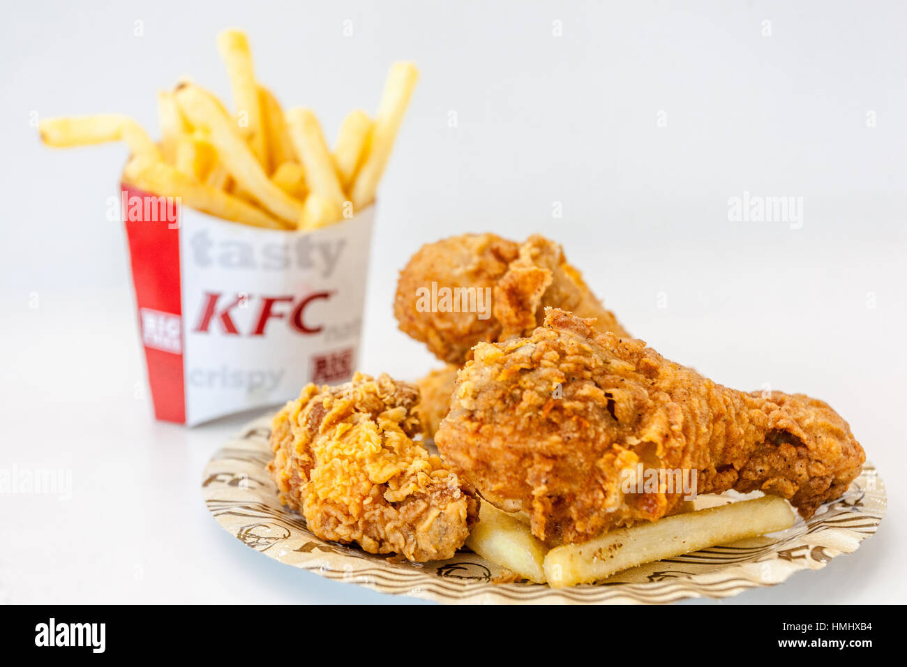 KFC Mahlzeit, Kentucky Fried Chicken, Pommes frites Stockfoto