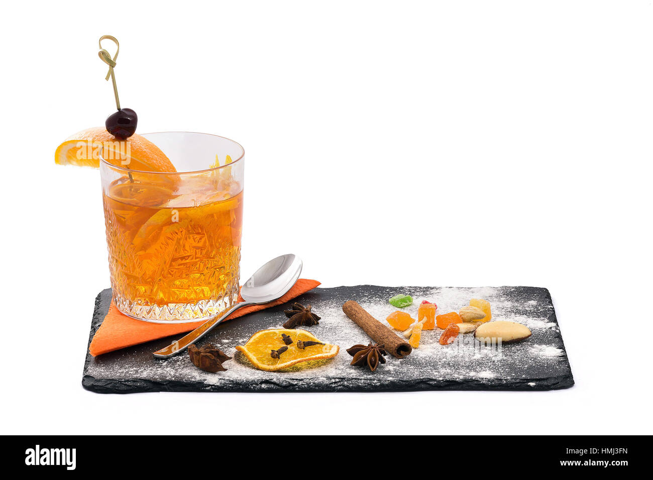 Orange Cocktail in der Glas- und serviert Gerichte Stockfoto
