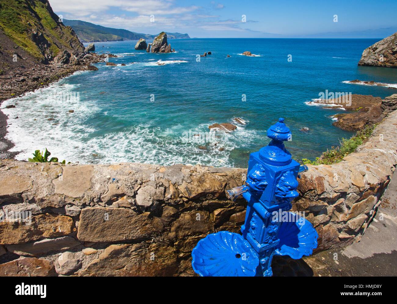 Einsiedelei San Juan de Gaztelugatxe, Gaztelugatxe Inselchen, Küste der
