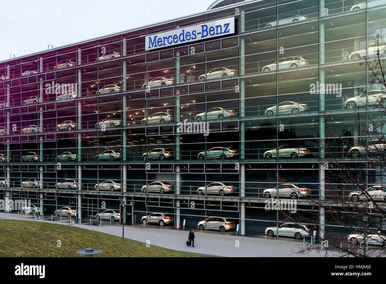 Mercedes Benz Niederlassung München Arnulfstraße München Mercedes Benz Munich Stockfotos und -bilder Kaufen - Alamy
