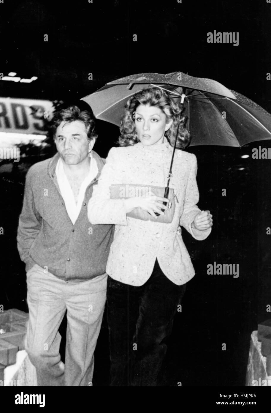 Peter Falk und seine Frau Shera Danese fotografiert in Los Angeles, Kalifornien in den 1980er Jahren. Stockfoto
