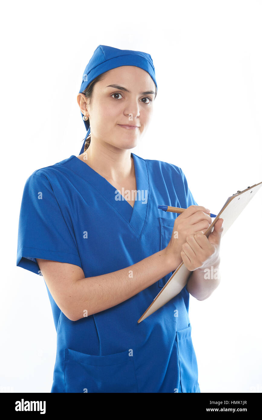 Closeup Intern mit Zwischenablage auf weißem Hintergrund Stockfoto