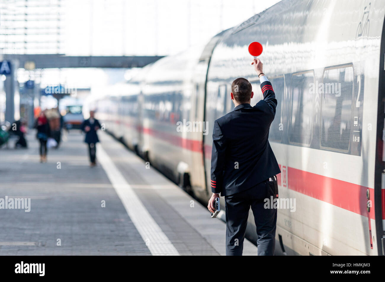 Zug-Blocker können Zeichen für Abfahrt, Bahnhof, München Stockfoto