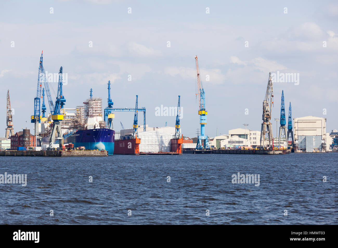 Hamburg, Deutschland - 5 Juli: Blohm und Voss Werft in Hamburg, Deutschland am 5. Juli 2013 Stockfoto
