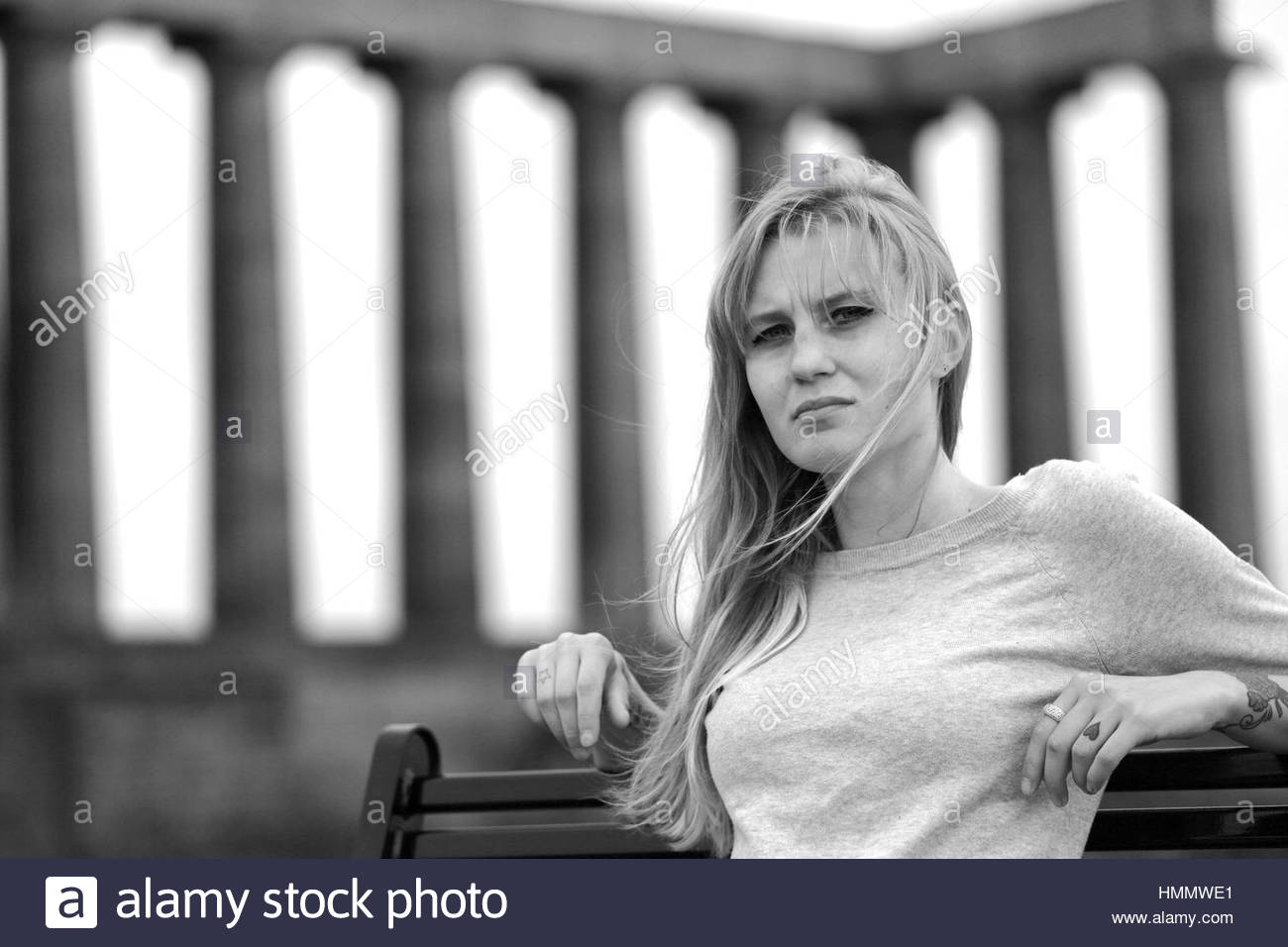 Temperamentvolle Frau, Calton Hill, Edinburgh Stockfoto