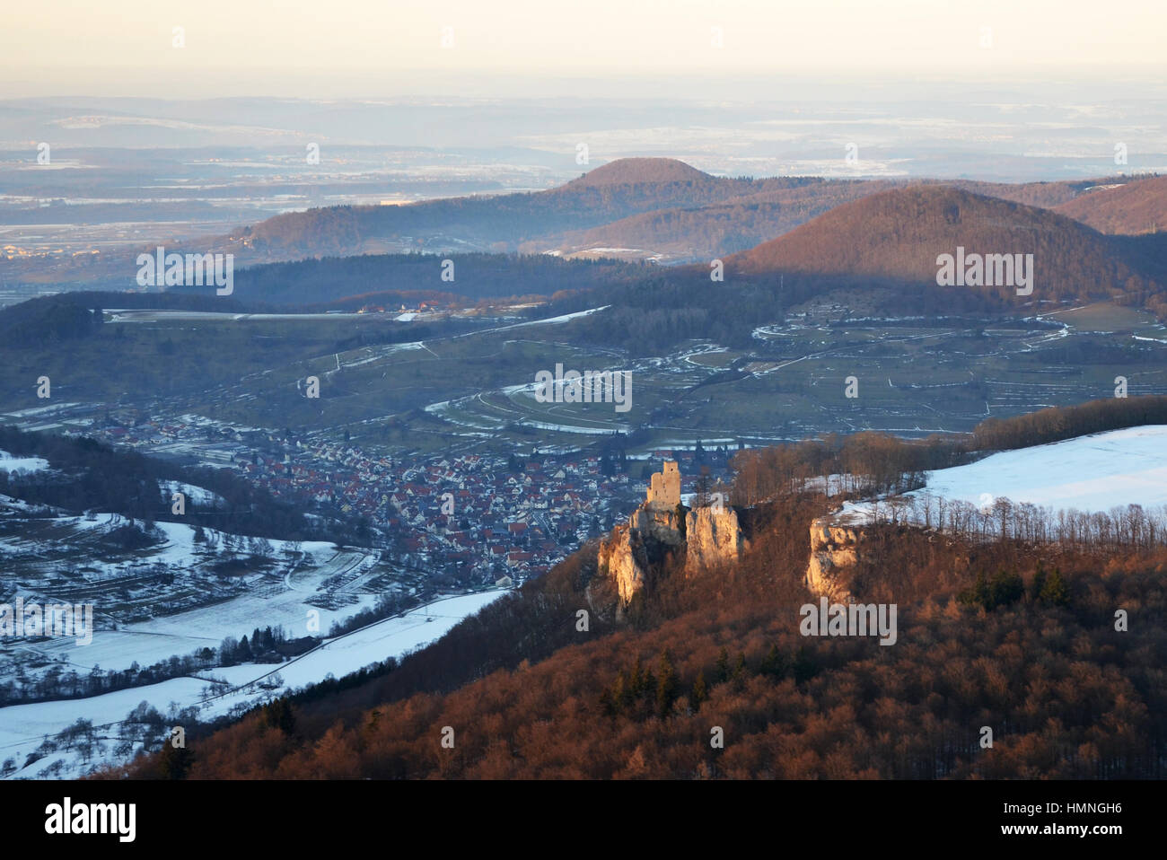 Luftaufnahme von Reussenstein Burg auf der Schwäbischen Alb, Baden-Württemberg, Deutschland Stockfoto