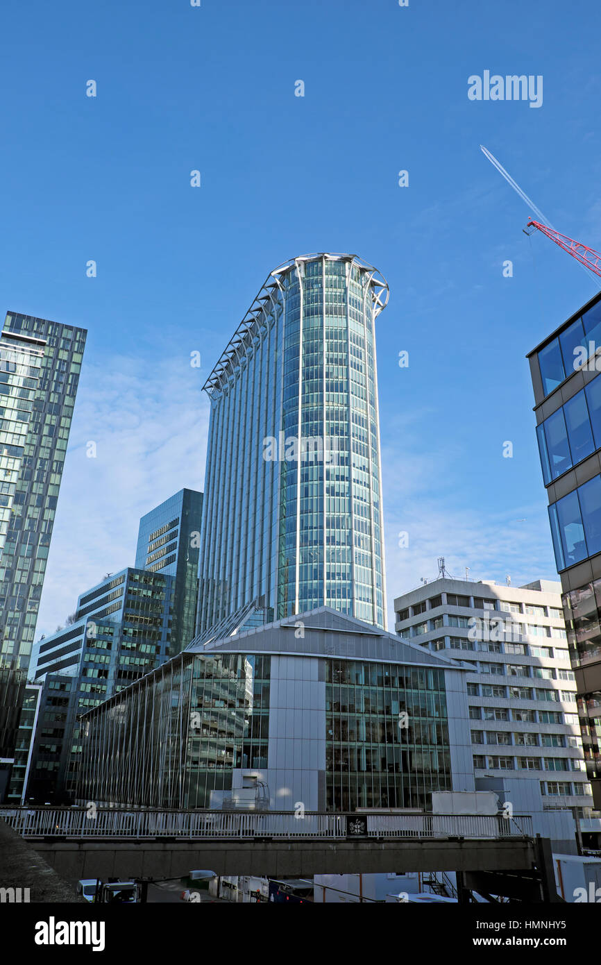 Eine Ansicht der Stadt Punkt Bürogebäude im benachbarten Baustelle im Bau von Vorderstraße Bereich in der Stadt London UK KATHY DEWITT gesehen Stockfoto