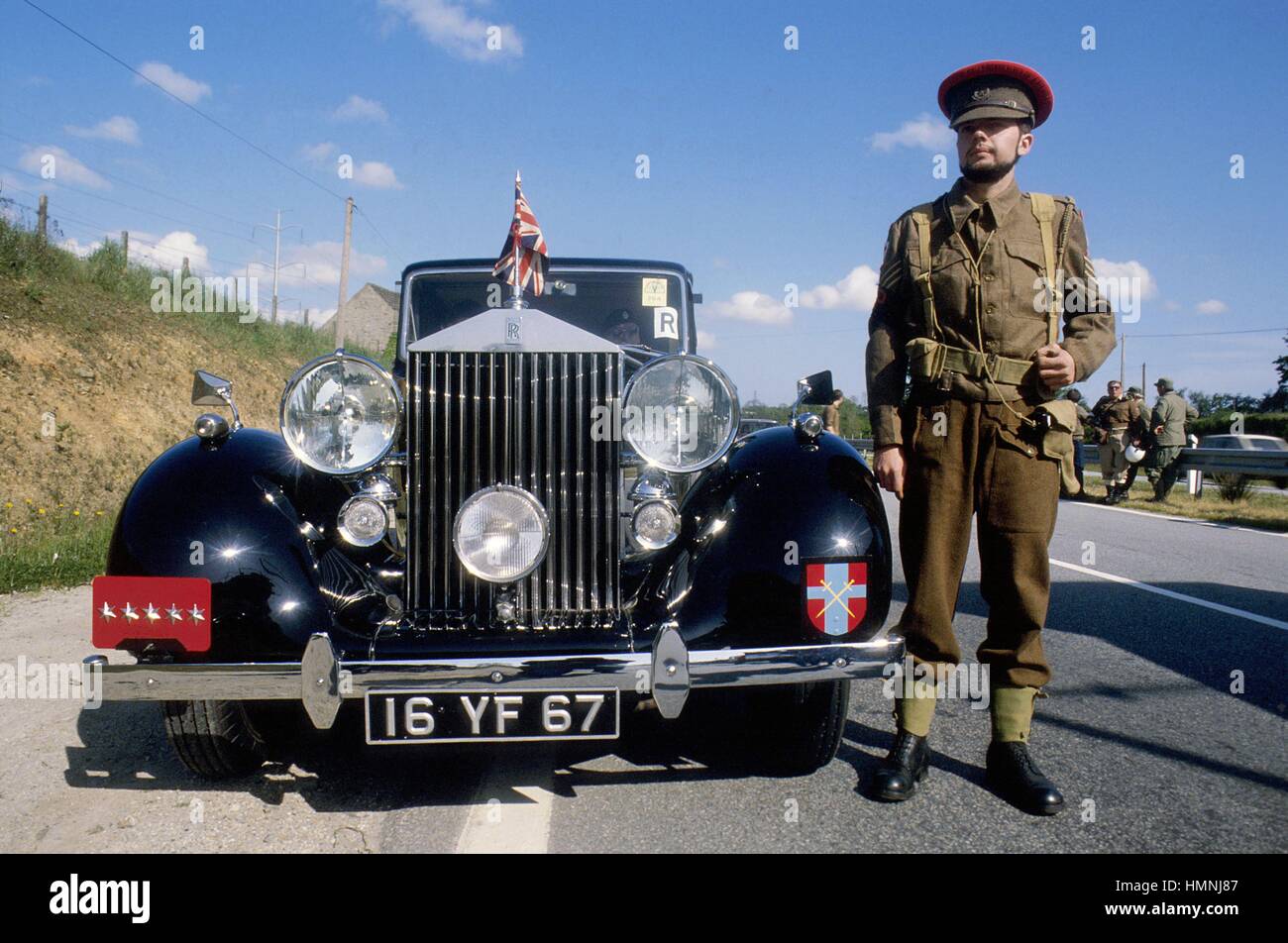 Normandie (Frankreich), Kriegsveteranen und Sammler von Vintage Militärfahrzeuge teilnehmen die jährliche Zeremonien für das Gedenken an die Landung der Alliierten Juni 1944; das Rolls-Royce Auto von general Montgomery Stockfoto