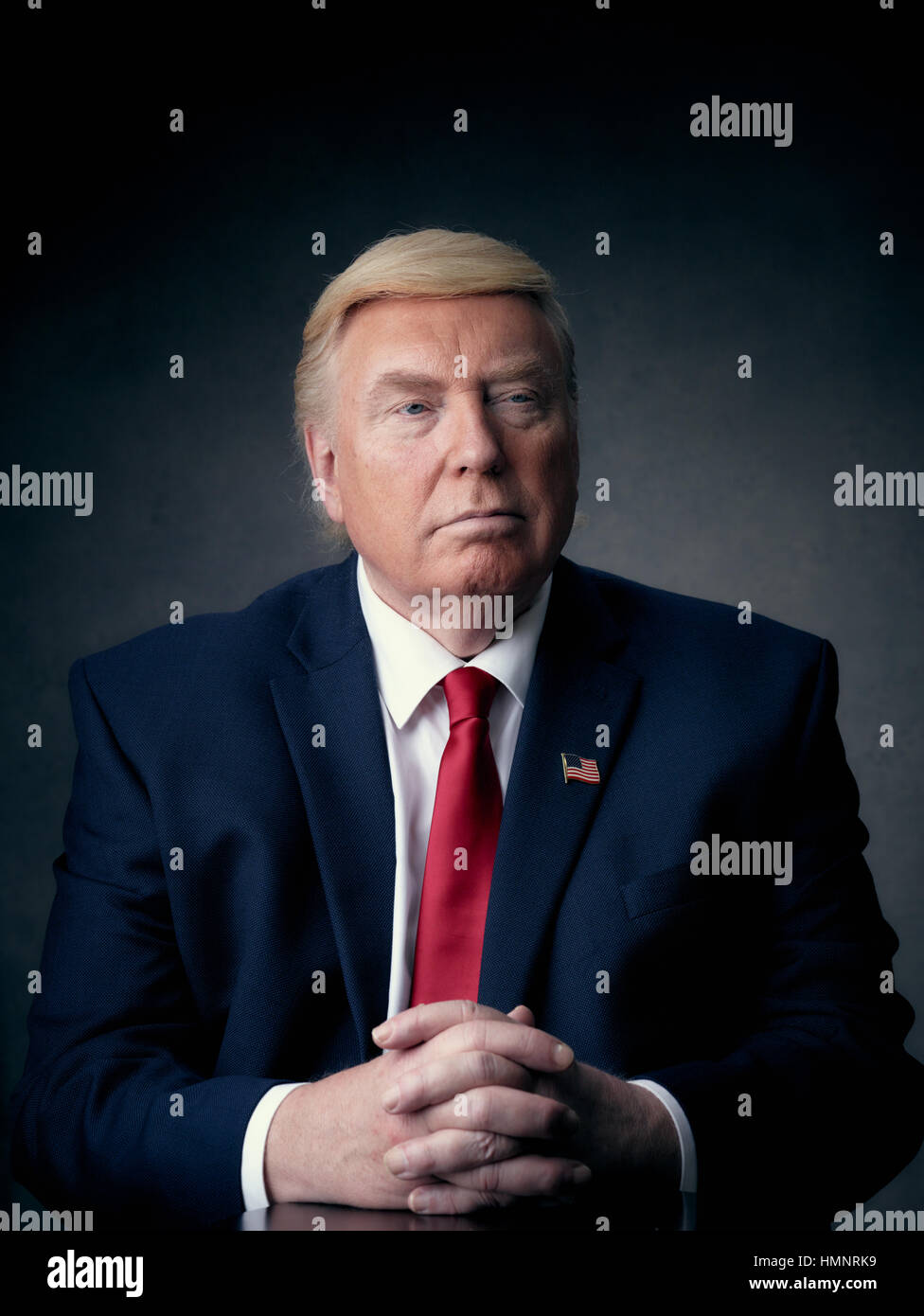 Präsident Donald Trump Lookalike Dennis Alan aus Chicago, USA bei seinem Besuch in Hong Kong.  Er ist der premier Donald Trump-Doppelgänger auf der Welt. Stockfoto