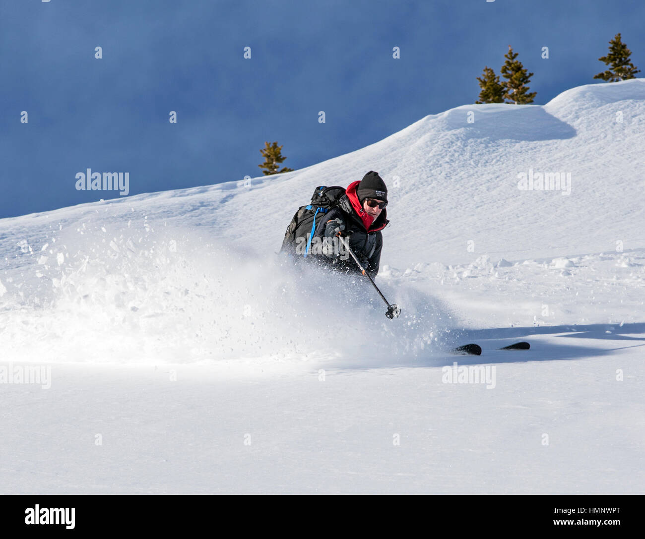 Backcountry Skifahrer; Esplanade-Bereich; Selkirk Mountains in der Nähe von remote Sentry Lodge;  Britisch-Kolumbien; Kanada Stockfoto