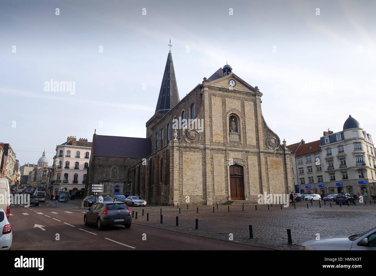 Boulogne-sur-Mer oder Boulogne in Nordfrankreich. Eglise Saint-Nicolas-Kirche Stockfoto