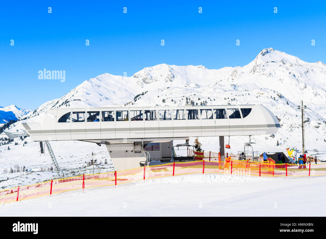 Sessellift-Station im Skigebiet Obertauern, Österreich Stockfoto