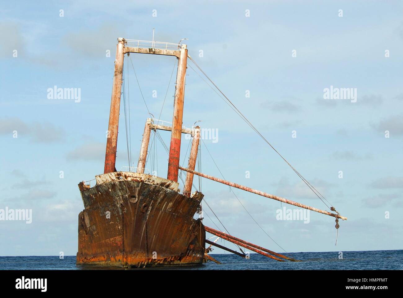 Polisini griechischen Wrack (Kinsei Maru), silberne Banken Marine Sanctuary, Dominikanische Republik, Karibik Stockfoto