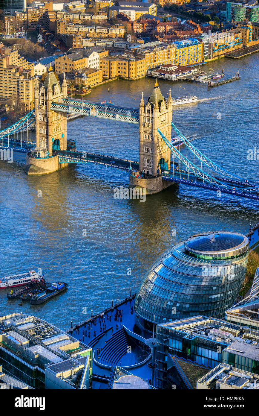 Tower Bridge und Thames River, Blick von der Shard, London, UK Stockfoto