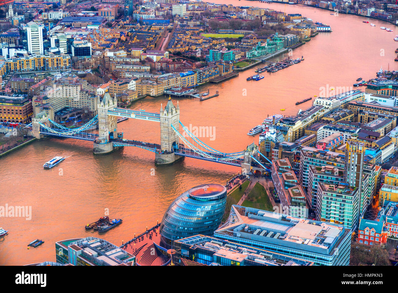 Tower Bridge und Thames River, Blick von der Shard, London, UK Stockfoto