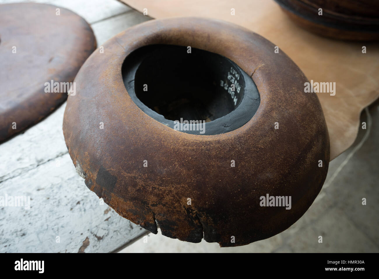 Panama Strohhut Form für eine Dampf Spritzgussmaschine handgefertigte, traditionell, Südamerika, Ecuador, Cuenca Stockfoto