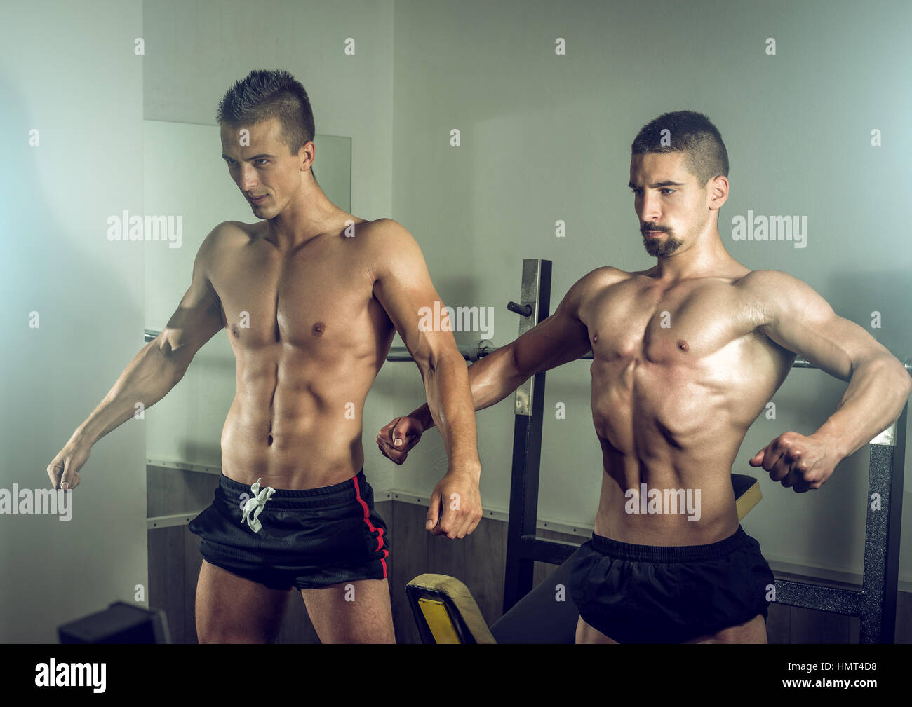 Man Pecs Muscles Stockfotos und -bilder Kaufen - Alamy