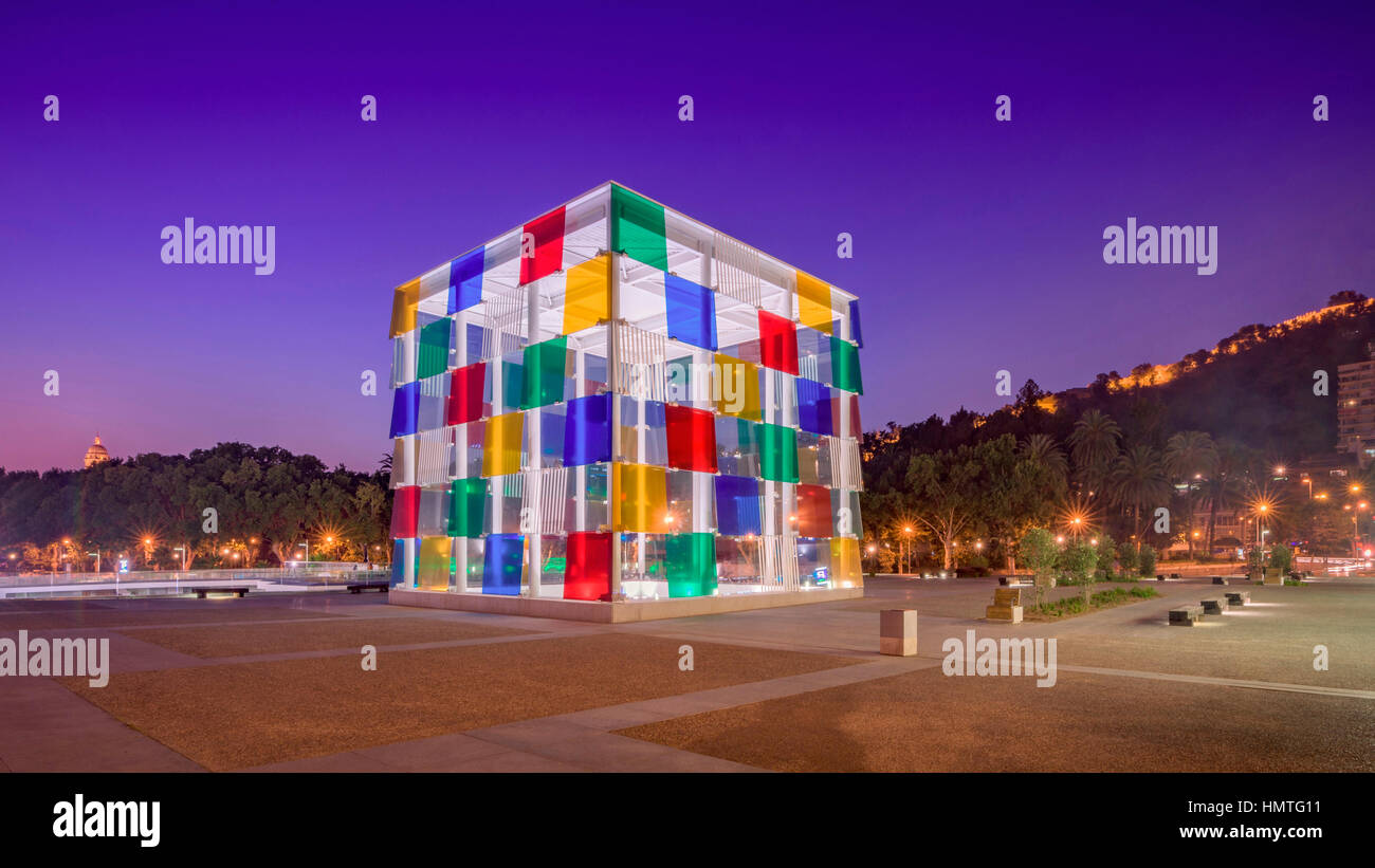Die Pompidou Zentrum für Kunst, Muelle Uno, Hafen von Málaga, Costa Del Sol, Spanien. Der "Cube", geöffnet 28. März 2015. Stockfoto
