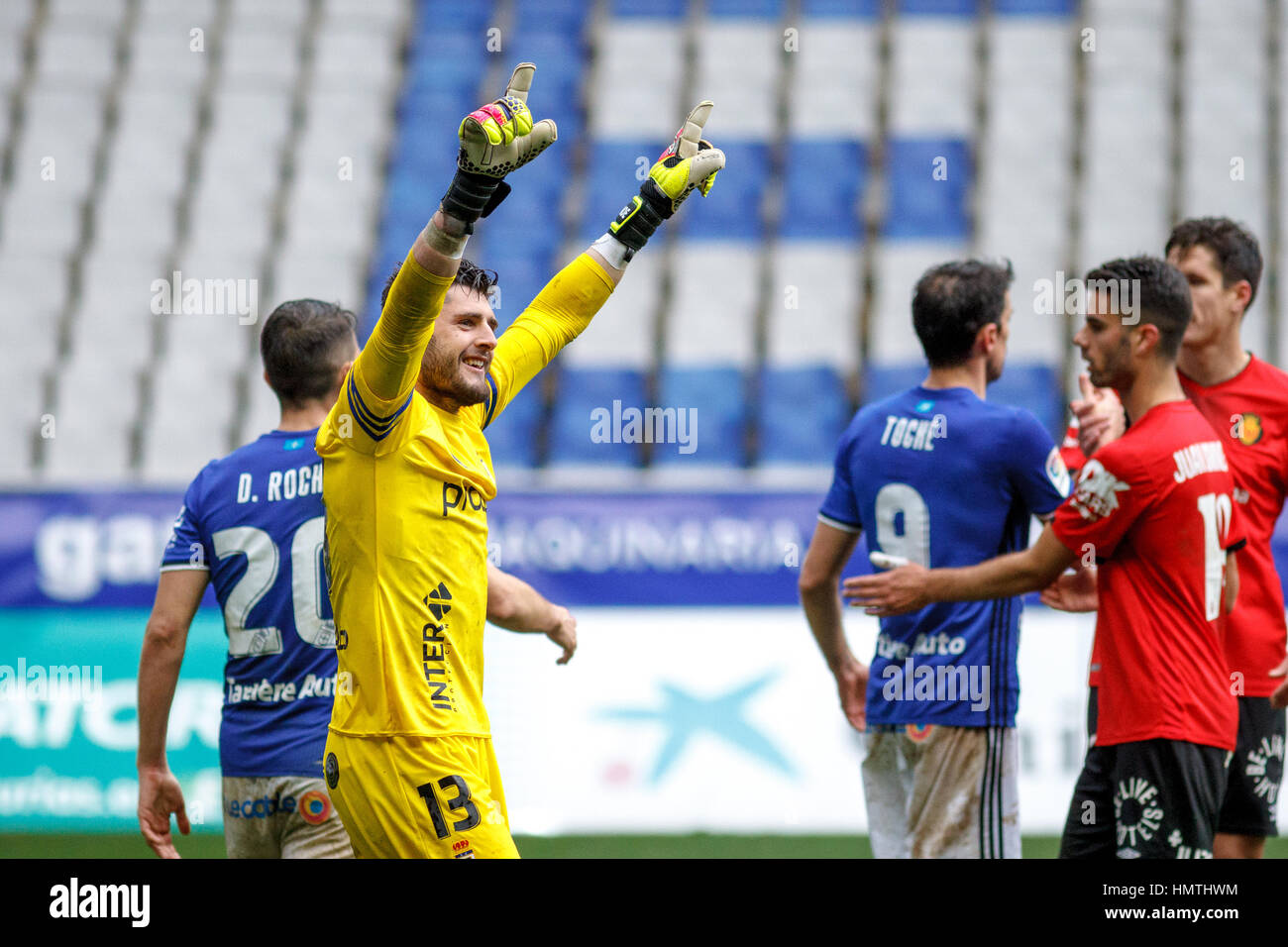 Oviedo, Asturien, Spanien. 5. Februar 2017. Während der Liga-123-Partie zwischen Real Oviedo V RCD Mallorca bei Carlos Tartiere in Oviedo, Asturien, Spanien. Bildnachweis: Alvaro Campo/Alamy Live-Nachrichten Stockfoto