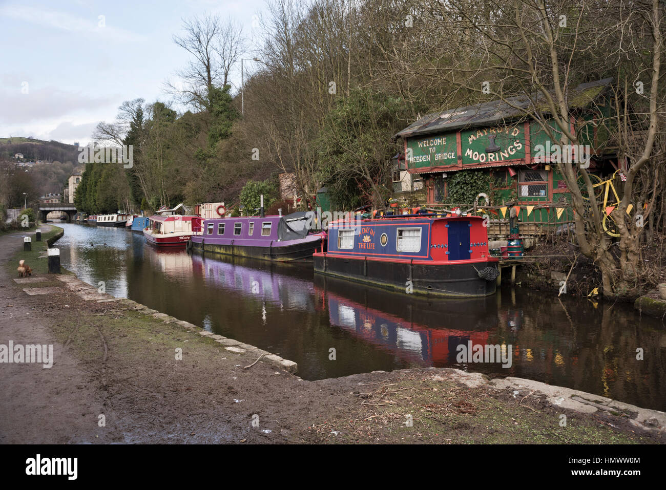 Die Rochdale Kanal an Hebden Bridge, West Yorkshire, Großbritannien Stockfoto