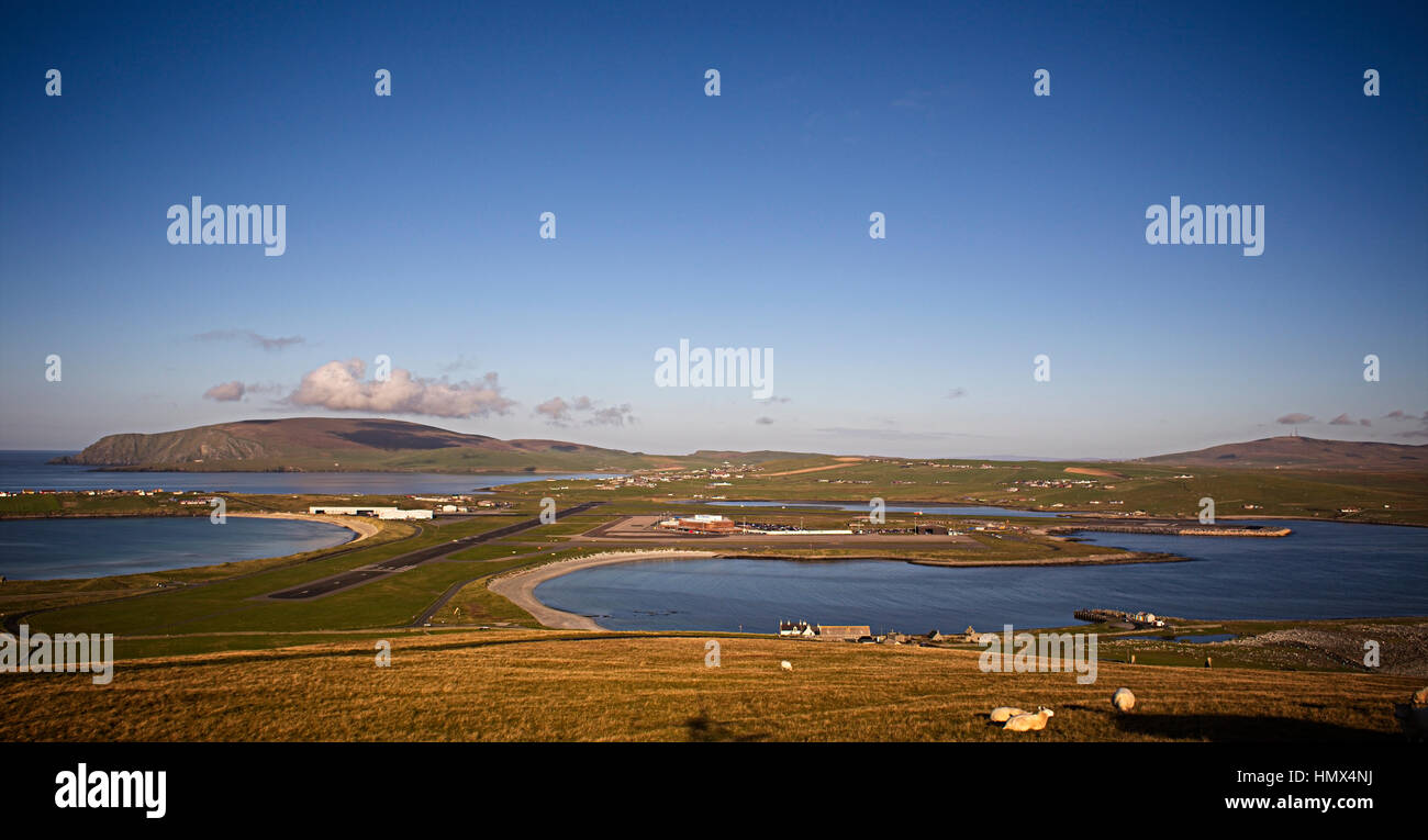 Ein Abend-Blick über Sumburgh Flughafen, Toab und unruhigen Kopf, Mainland, Shetland, Scotland, UK. Stockfoto