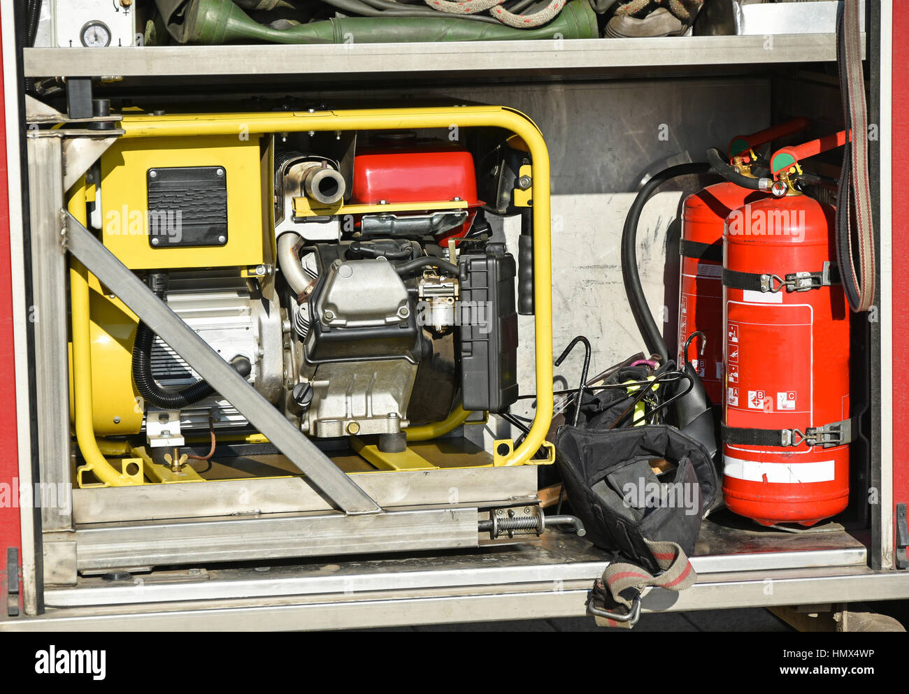 Anlagen von einem Feuerwehrauto Stockfoto