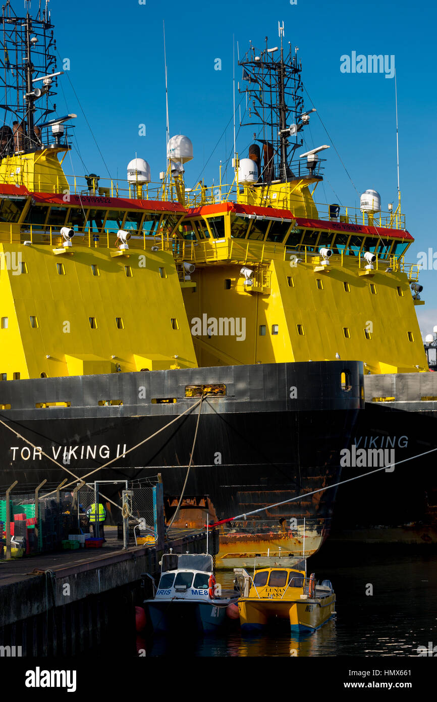 Viking hellgelbes Öl Industrie Versorgungsschiffe festgemacht Montrose Scotland UK Stockfoto
