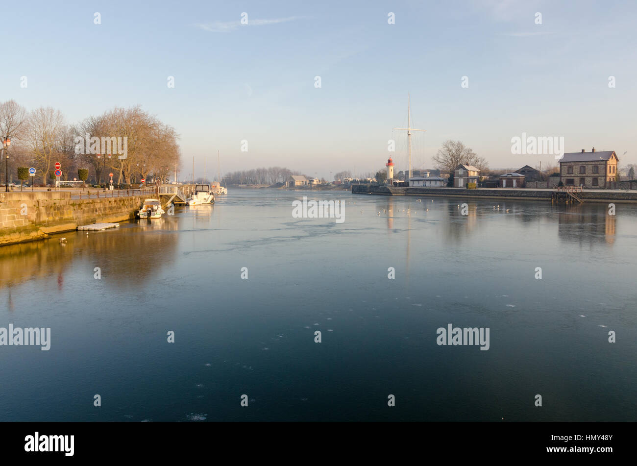 Am frühen Morgen im französischen Hafen von Honfleur in der Normandie, Frankreich Stockfoto