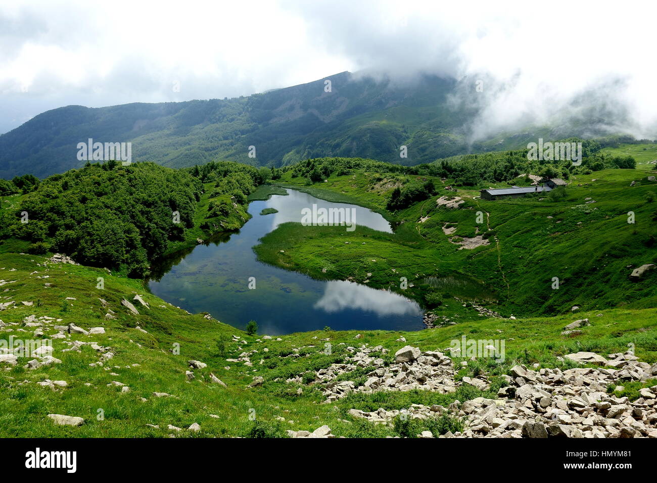Lago nero pistoia Fotos und Bildmaterial in hoher Auflösung Alamy