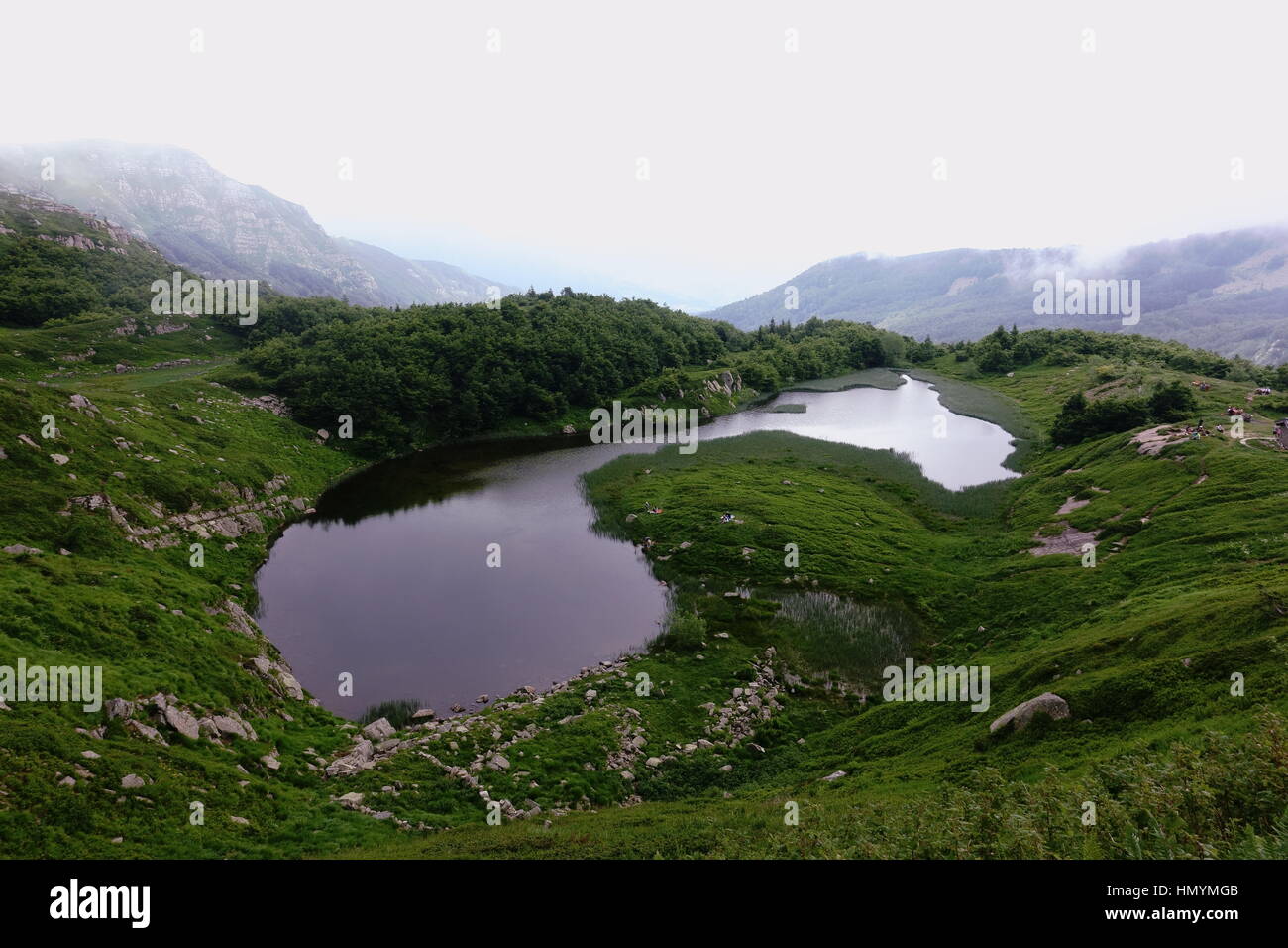 Lago Nero (Schwarzer See) Berg Landschaft - Valle del Sestaione, Abetone, Pistoia, Toskana, Italien, Europa - Bergwelt Serie, Gletschersee Stockfoto