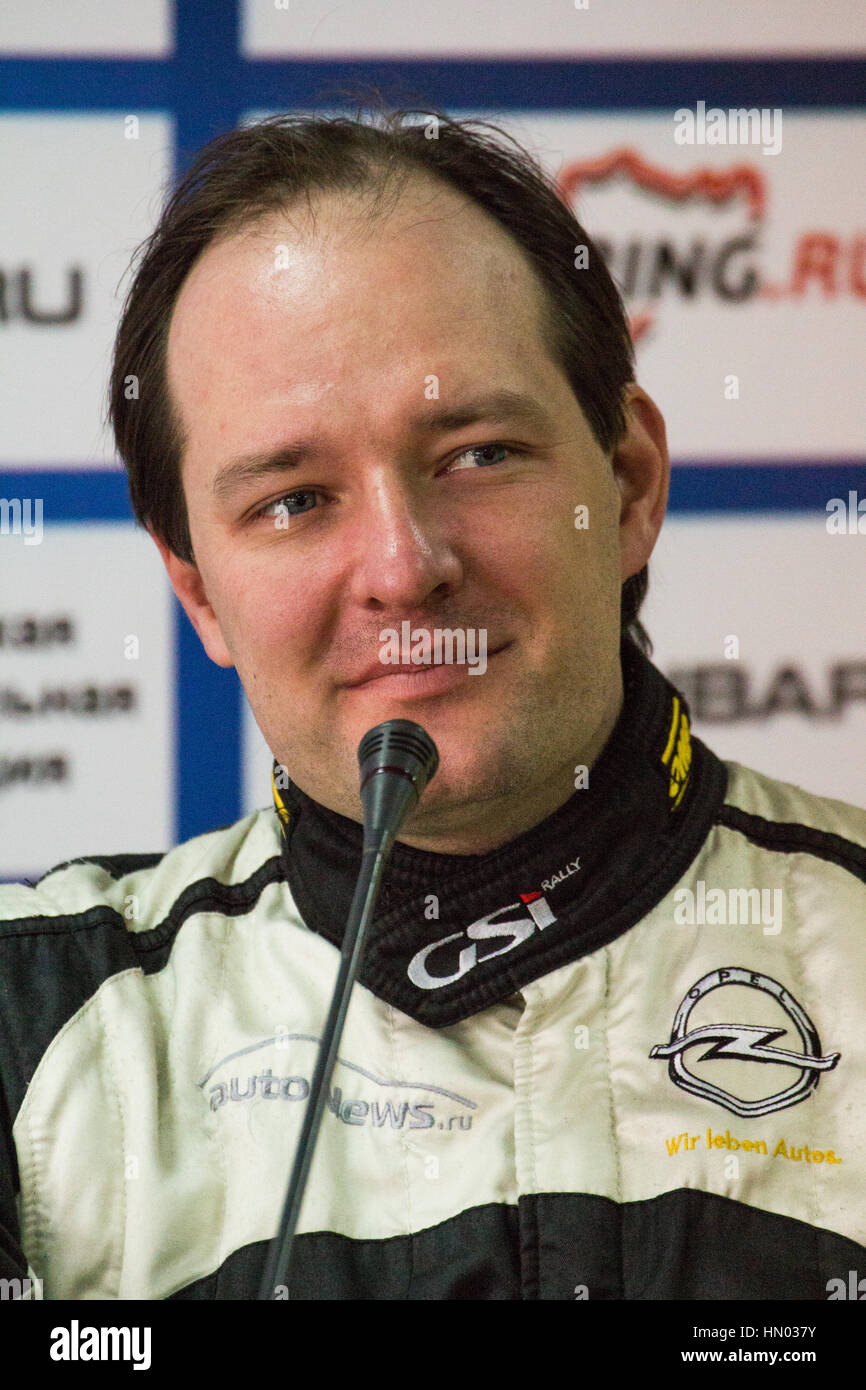 Moskau, Russland - 18. April 2015: Co-Pilot Arnautov Alexey während einer Pressekonferenz nach der Rallye Masters Show 2015. Stockfoto