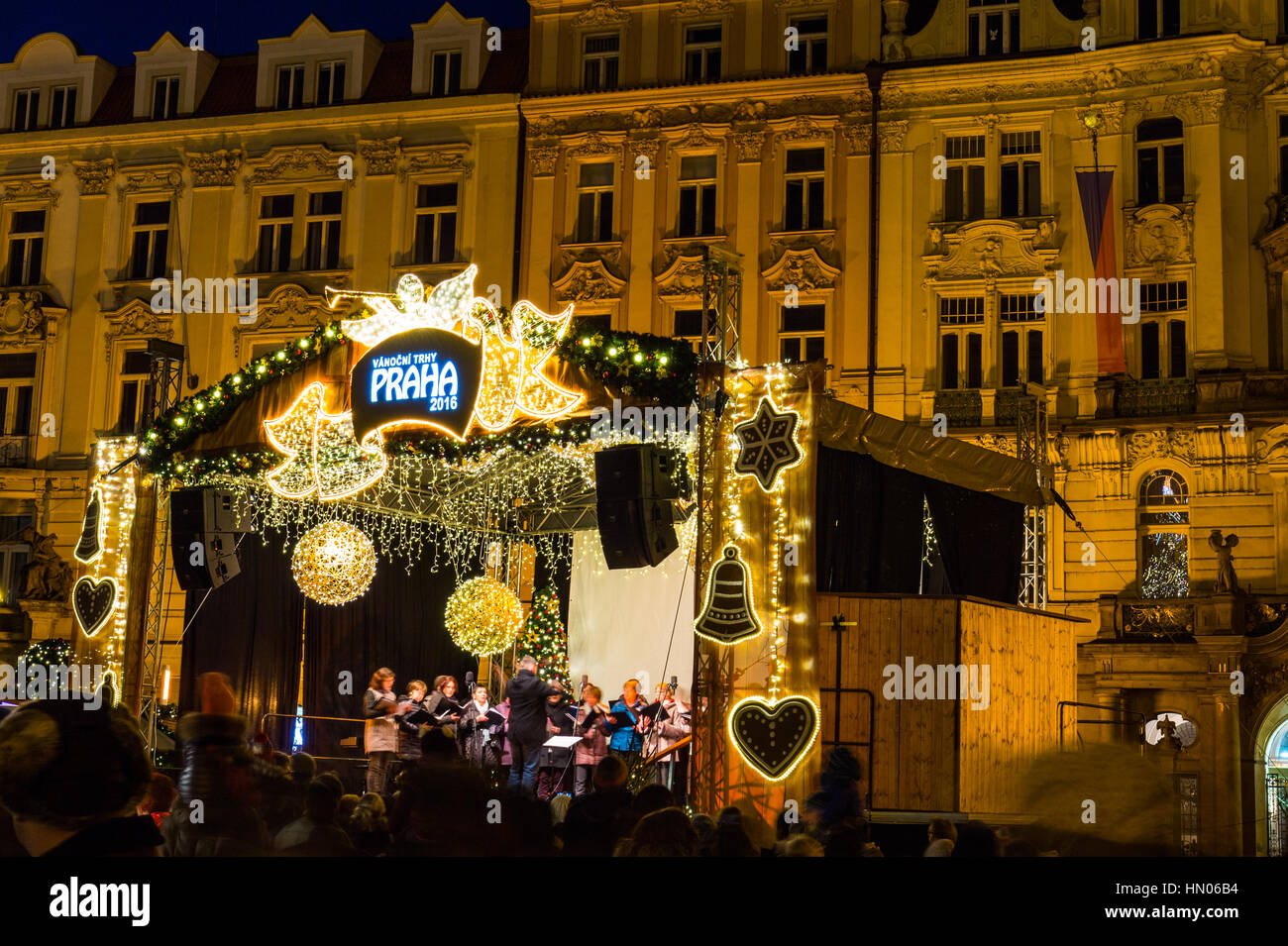 Weihnachtliche Stimmung auf dem Altstädter Ring, Prag, Tschechische Republik Stockfoto