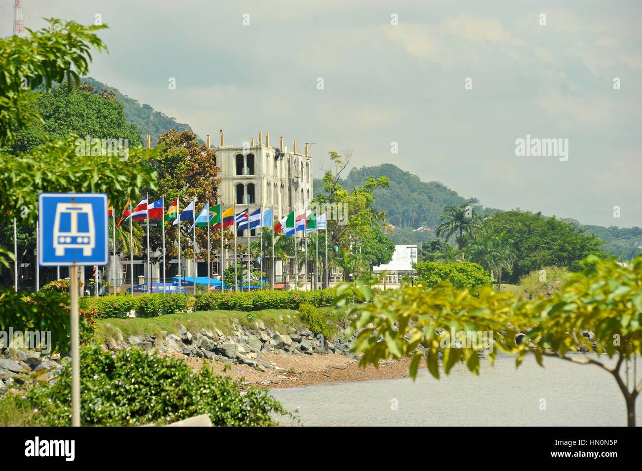 Frank Gehry, der weltberühmte Architekt am bekanntesten für das innovative Guggenhiem Museum in Spanien, hat ein neues Museum der Biodiversität in Panama entworfen. Th Stockfoto