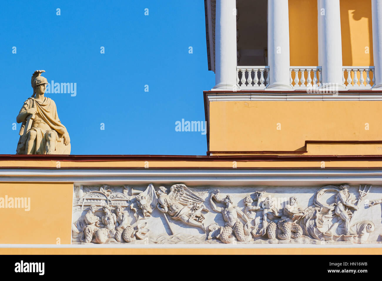 Dekorativen Schnitzereien, die Admiralität, St Petersburg, Russland Stockfoto