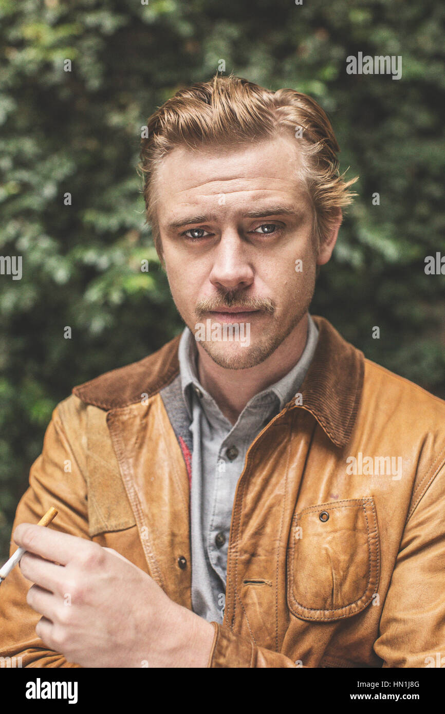 Der amerikanische Schauspieler, wie, den Boyd Holbrook in Kolumbien bei der Herstellung der beliebten Netflix-Serie Narkose dargestellt. Boyd Holbrook spielt die Rolle als DEA Stockfoto