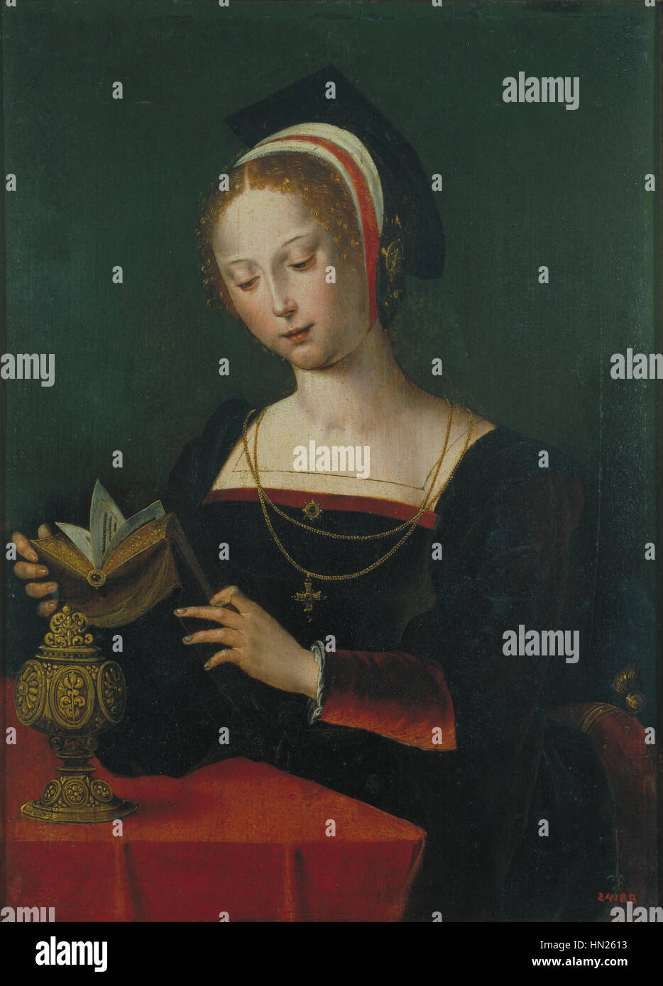 Die heilige Maria Magdalena vom Meister des Papageienmeisters ist ein Gemälde der frühen Renaissance, das die biblische Figur der Maria Magdalena in einer ruhigen und reflektierenden Pose darstellt. Bekannt für seine detaillierte Verwendung von Farbe und Textur, verkörpert dieses Stück die symbolische Verbindung zwischen Spiritualität und natürlicher Schönheit. Stockfoto