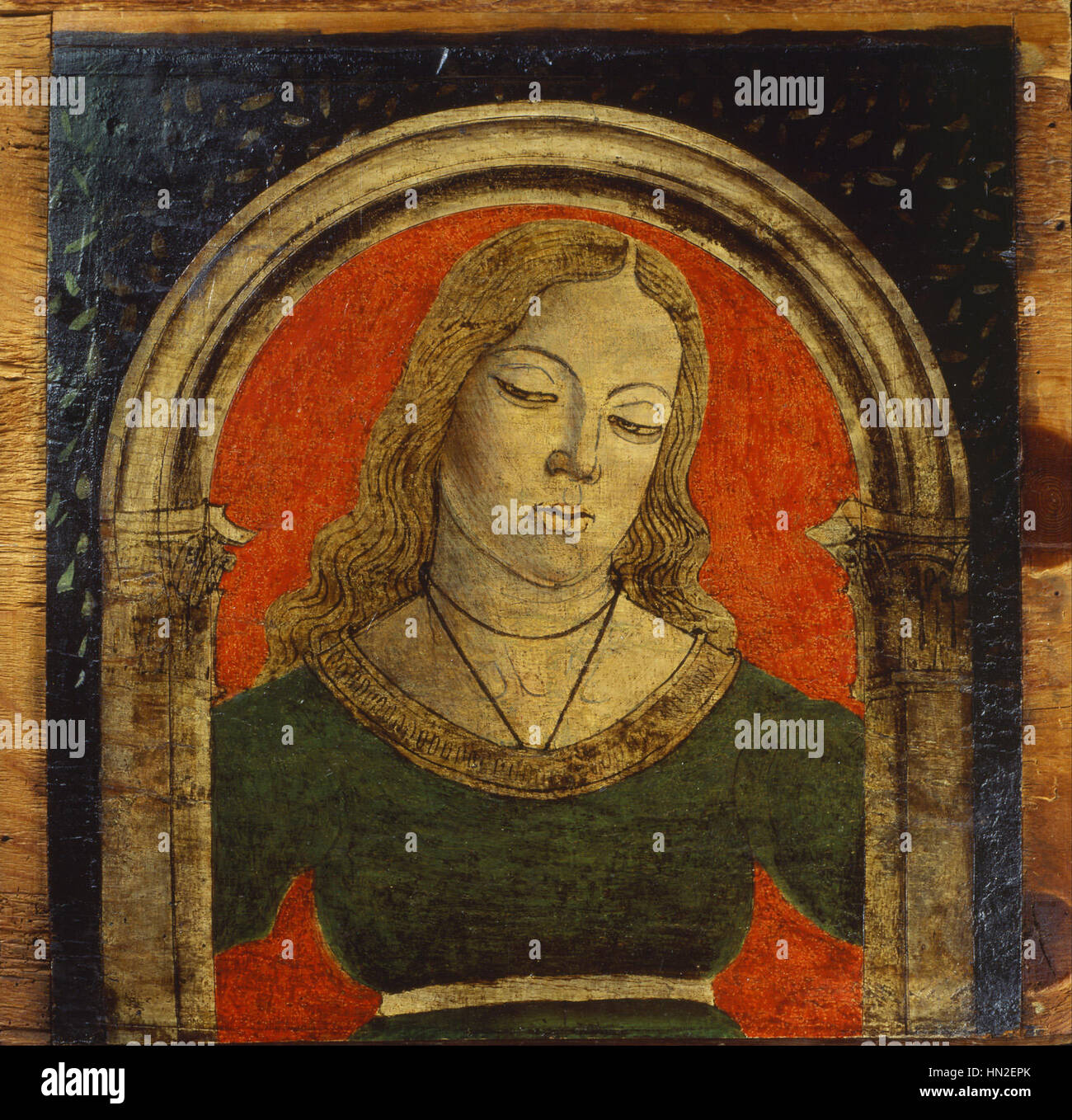 Dieses Kunstwerk zeigt Deckenpaneele eines lombardischen Malers, die die typischen dekorativen und architektonischen Stile der Renaissance-Lombardei darstellen. Die Tafeln enthalten oft mythologische oder religiöse Themen mit komplizierten Designs und lebhaften Farben. Stockfoto